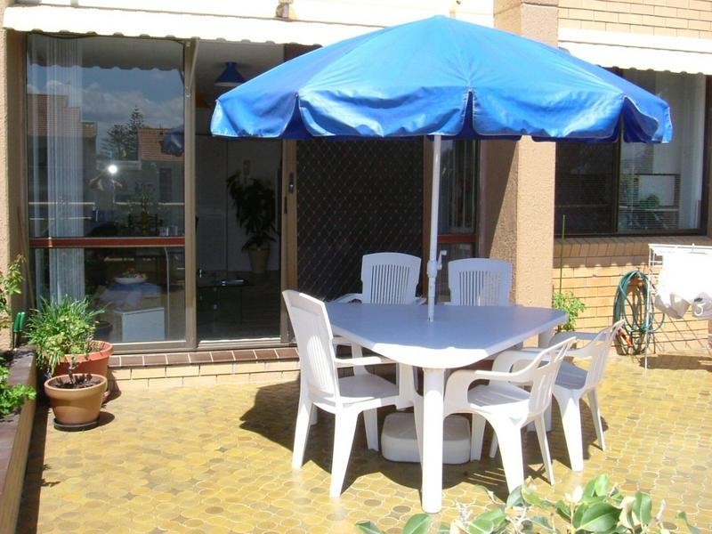 3/22 Marine Parade, Kirra QLD 4225