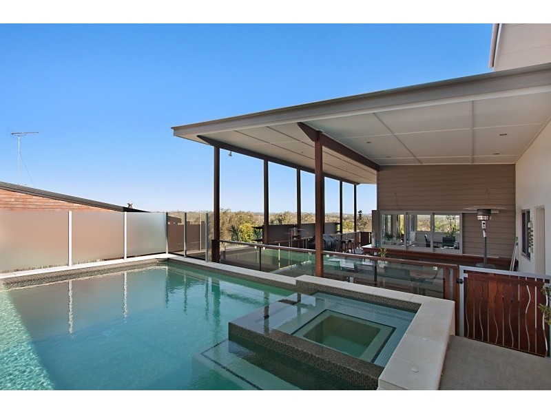 7 Mariners Crescent, Banora Point NSW 2486