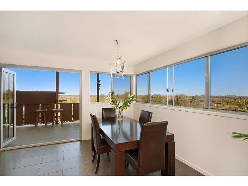 7 Mariners Crescent, Banora Point NSW 2486