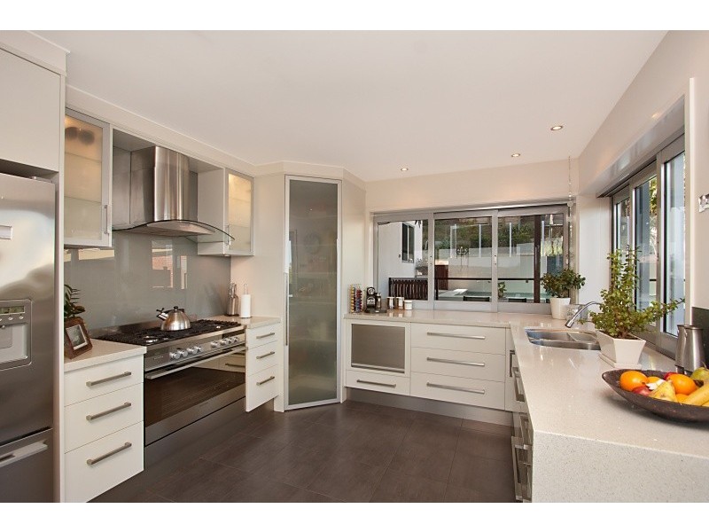 7 Mariners Crescent, Banora Point NSW 2486