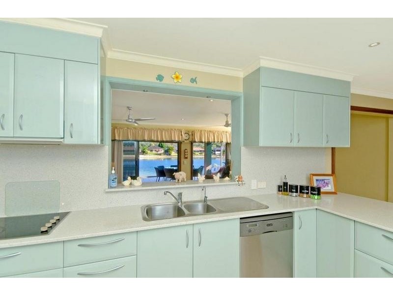 69 Dogwood Drive, Palm Beach QLD 4221