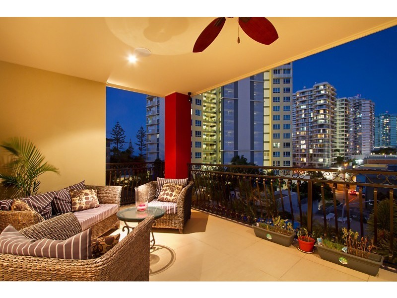 8 Garrick Street ‘Bella Treen’, Coolangatta QLD 4225