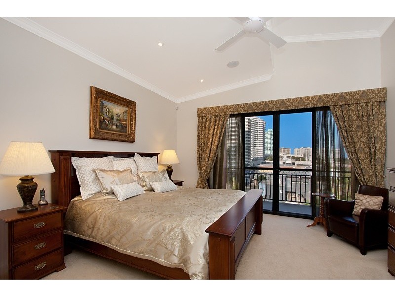 8 Garrick Street ‘Bella Treen’, Coolangatta QLD 4225