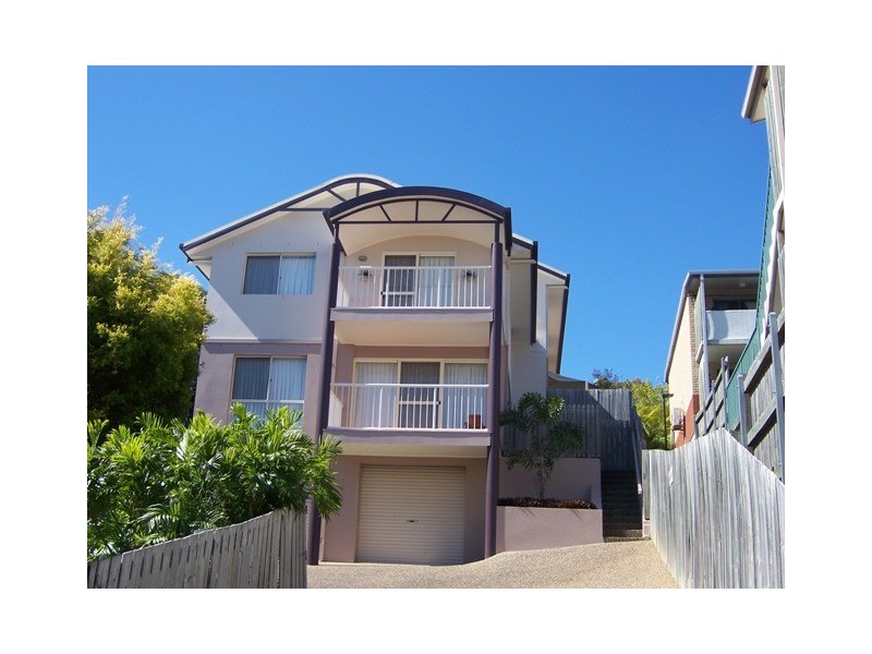 3/34 Miles Street, Kirra QLD 4225