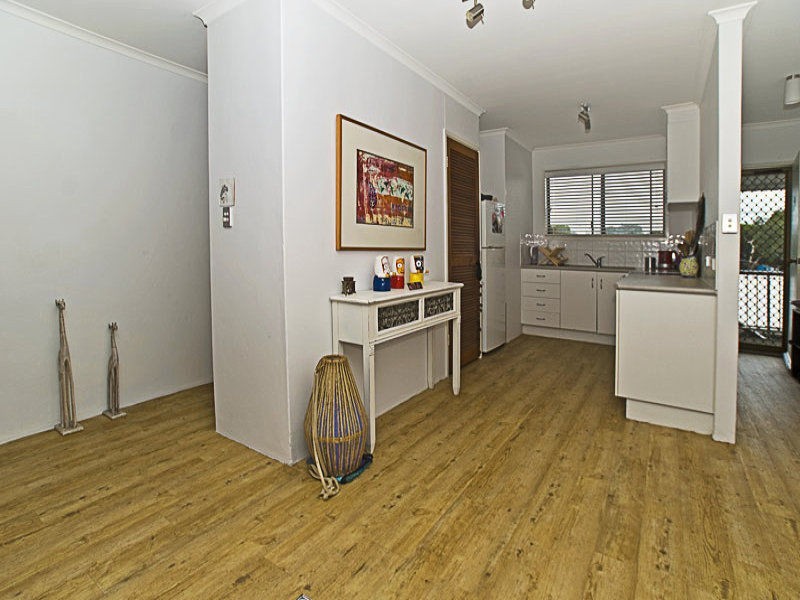 8/23 Coolangatta Road, Kirra QLD 4225