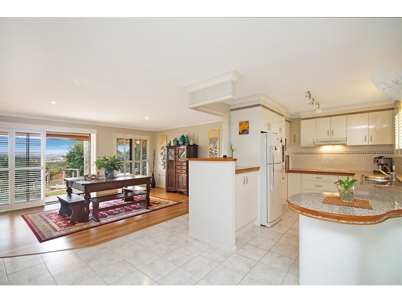 4 Castlecrag Avenue, Banora Point NSW 2486