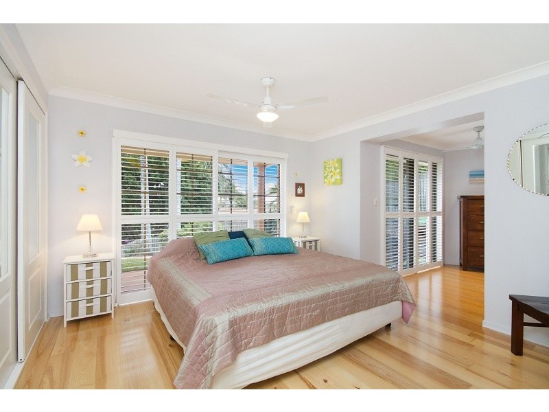 4 Castlecrag Avenue, Banora Point NSW 2486