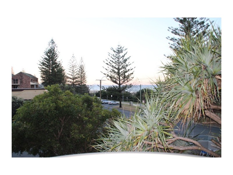 7/134 Pacific Parade, Bilinga QLD 4225