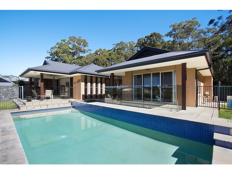 8 Lita Court, Tallebudgera QLD 4228