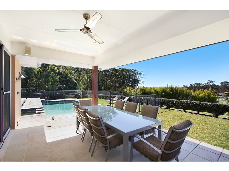 8 Lita Court, Tallebudgera QLD 4228