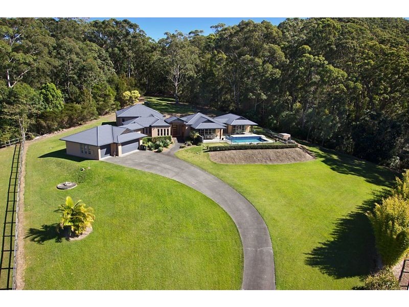 8 Lita Court, Tallebudgera QLD 4228