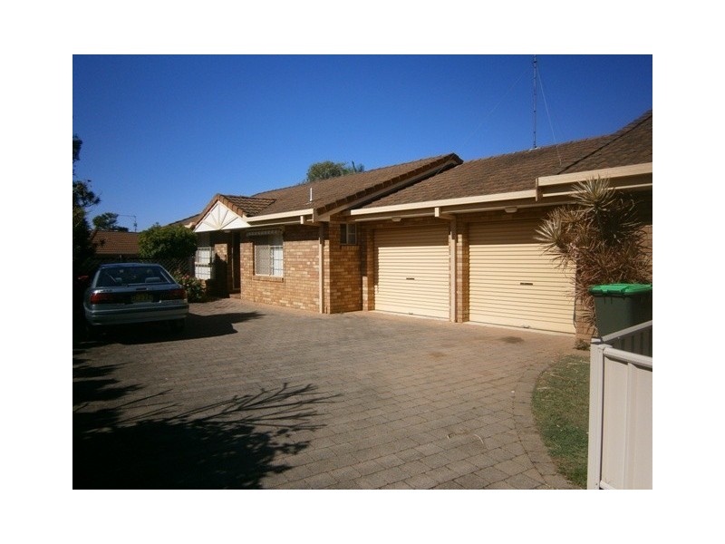 2/3 Bluegum Crescent, Banora Point NSW 2486