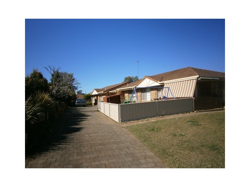 2/3 Bluegum Crescent, Banora Point NSW 2486