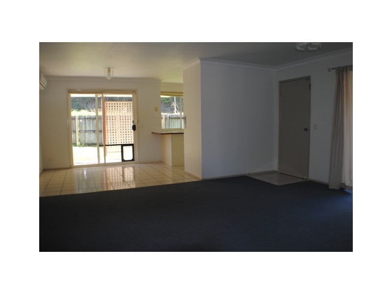 2/5 Cabernet Court, Banora Point NSW 2486
