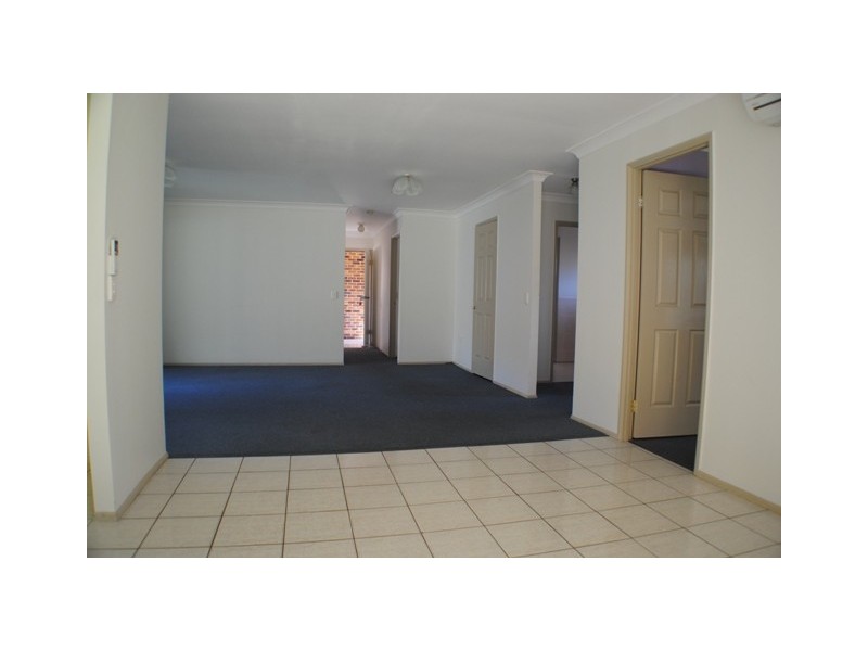 2/5 Cabernet Court, Banora Point NSW 2486