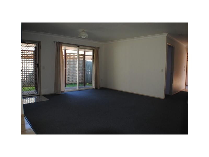 2/5 Cabernet Court, Banora Point NSW 2486