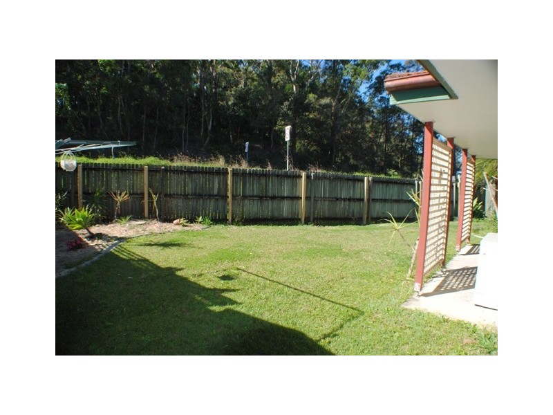 2/5 Cabernet Court, Banora Point NSW 2486