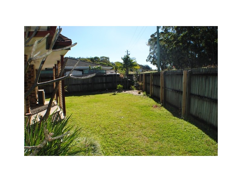2/5 Cabernet Court, Banora Point NSW 2486
