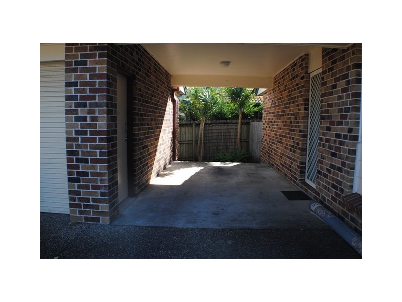 2/5 Cabernet Court, Banora Point NSW 2486