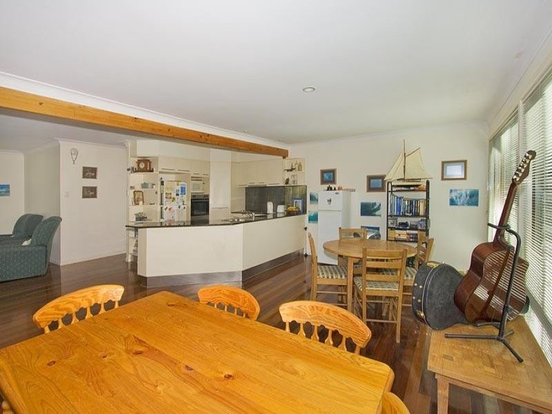 101 Dutton Street, Coolangatta QLD 4225
