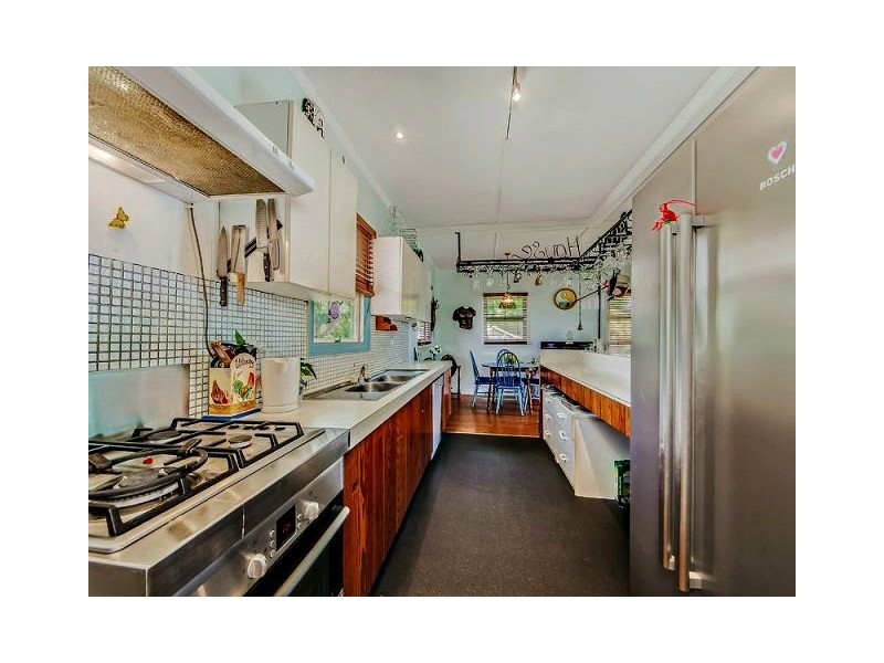 2 Floral Ave, Tweed Heads South NSW 2486