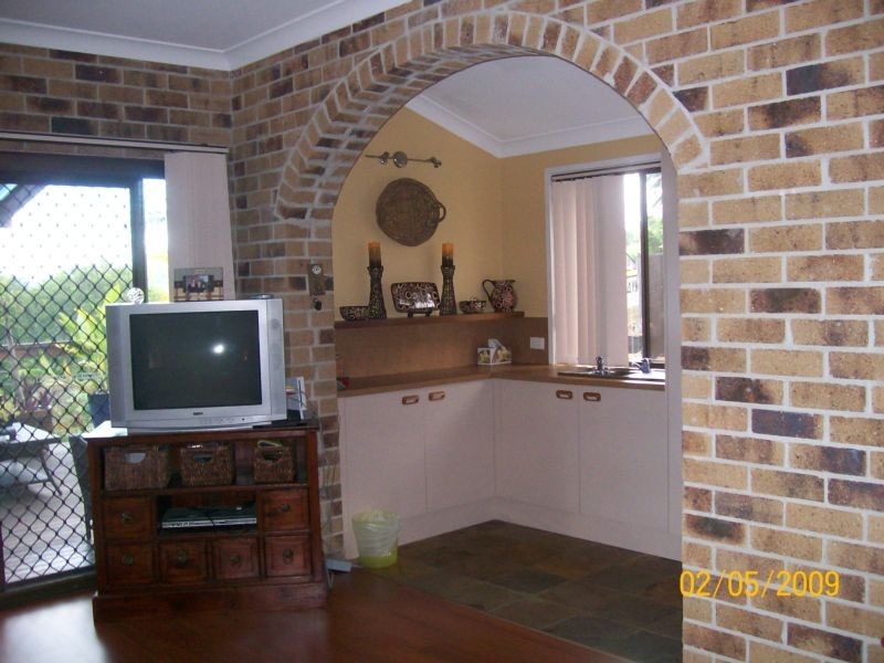 8 Broadwater Esplanade, Bilambil Heights NSW 2486