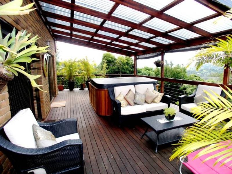 8 Broadwater Esplanade, Bilambil Heights NSW 2486