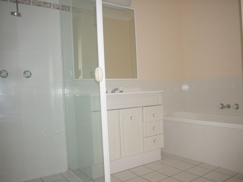 2/2 Shamrock St, Banora Point NSW 2486