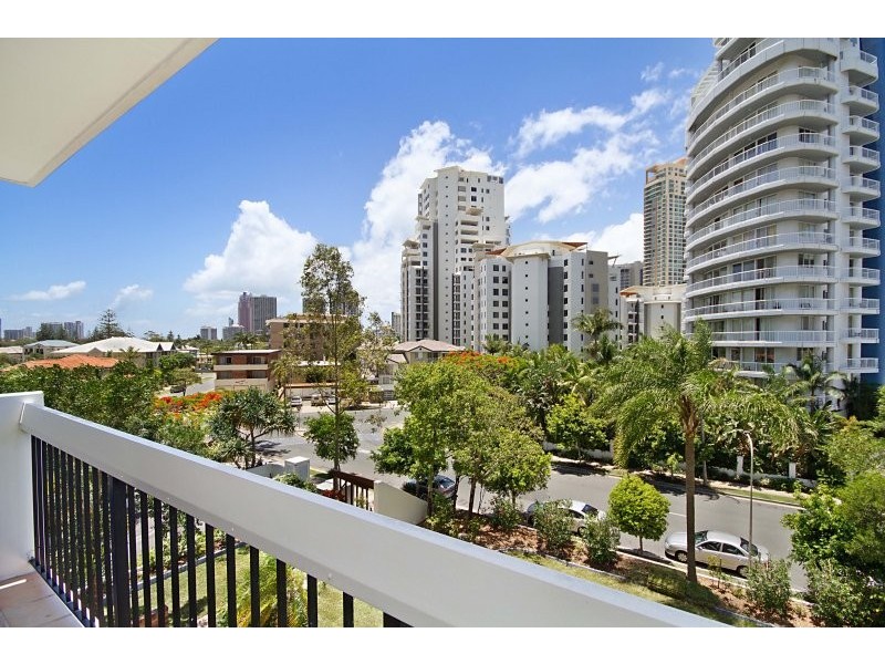 31/32 Riverview Parade, Surfers Paradise QLD 4217