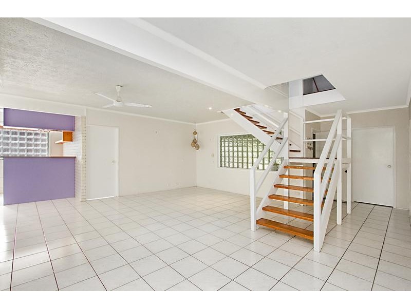 62 Messines Crescent, Miami QLD 4220