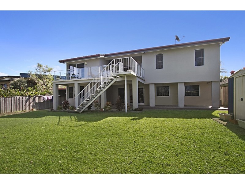 42 Pacific Drive, Banora Point NSW 2486