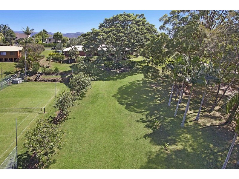 24 Westminster Boulevarde, Elanora QLD 4221