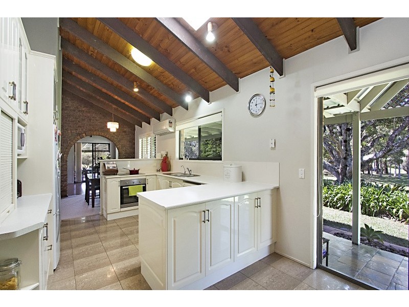 24 Westminster Boulevarde, Elanora QLD 4221