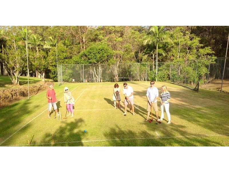 24 Westminster Boulevarde, Elanora QLD 4221