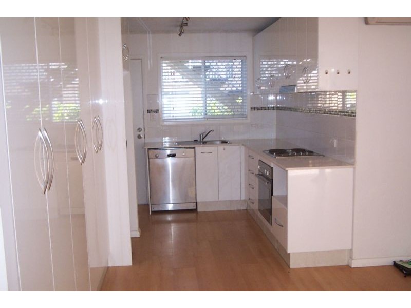 4/5 Douglas Street, Kirra QLD 4225