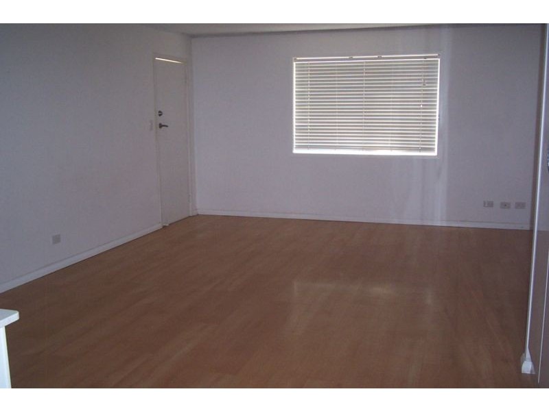 4/5 Douglas Street, Kirra QLD 4225