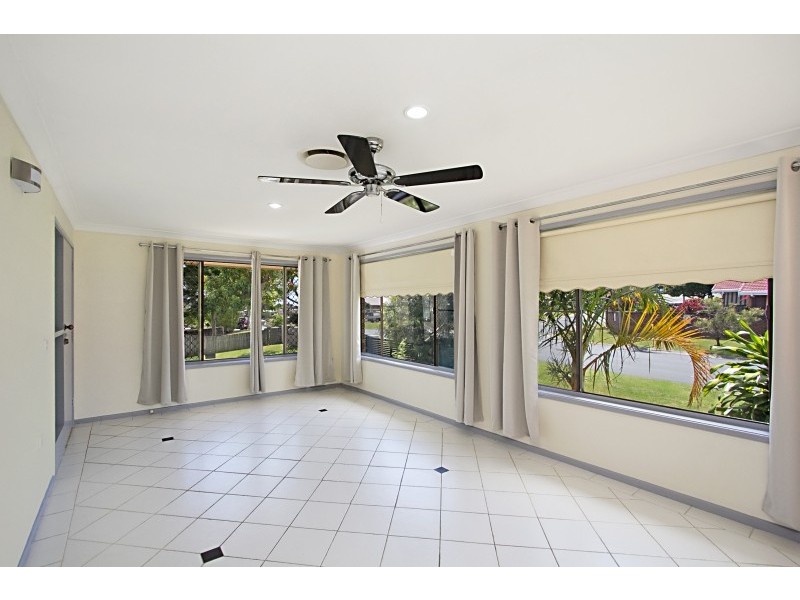 67 Cominan Avenue, Banora Point NSW 2486