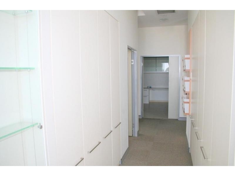 1 Eastern Avenue, Coolangatta QLD 4225