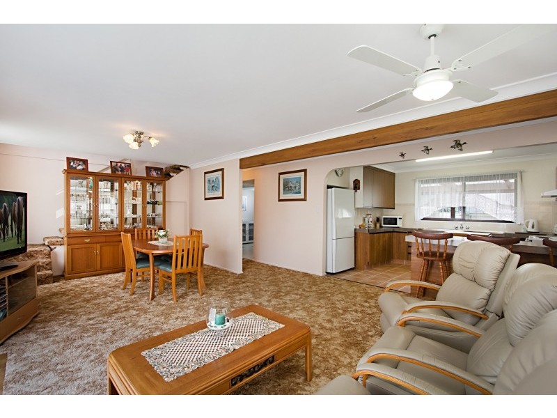 212 Kirkwood Road West, Tweed Heads South NSW 2486