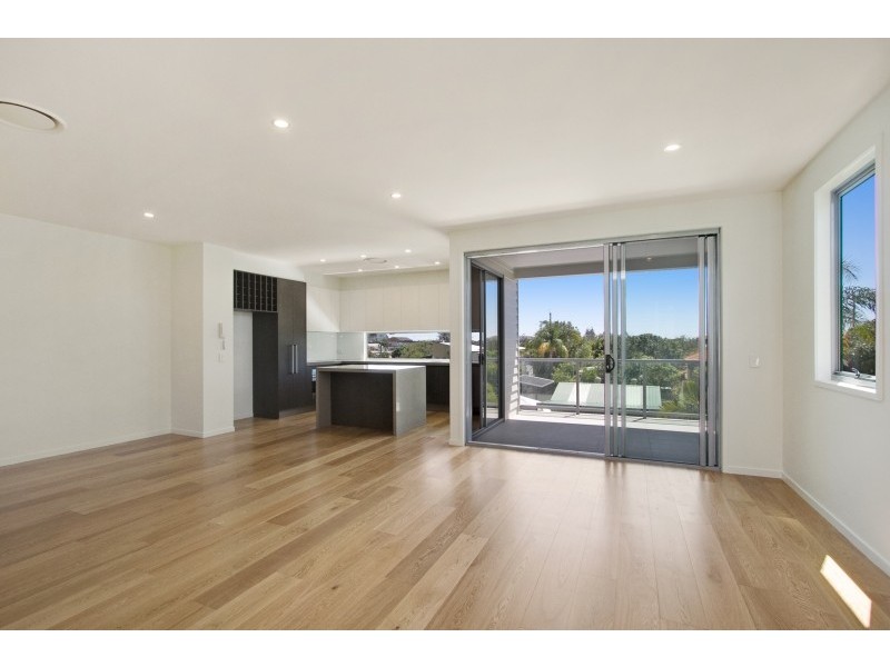 2/25 San Michele Street, Tugun QLD 4224