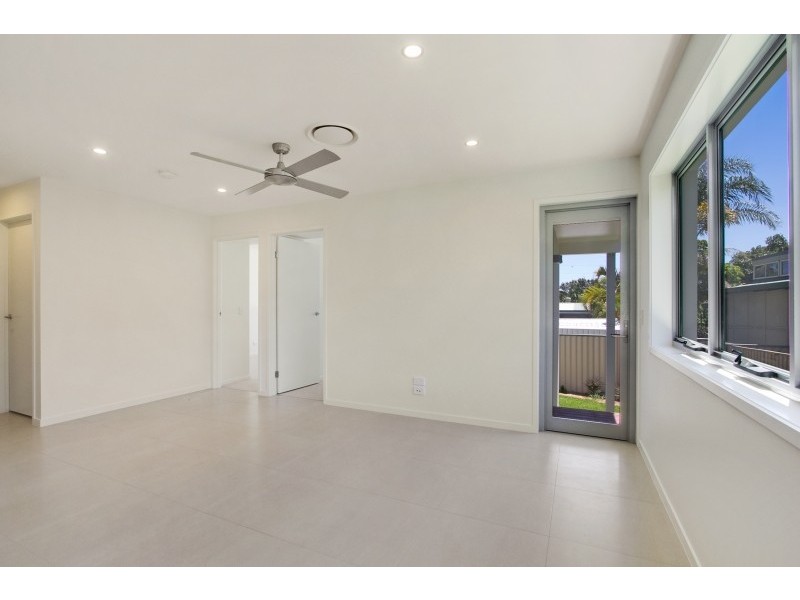 2/25 San Michele Street, Tugun QLD 4224