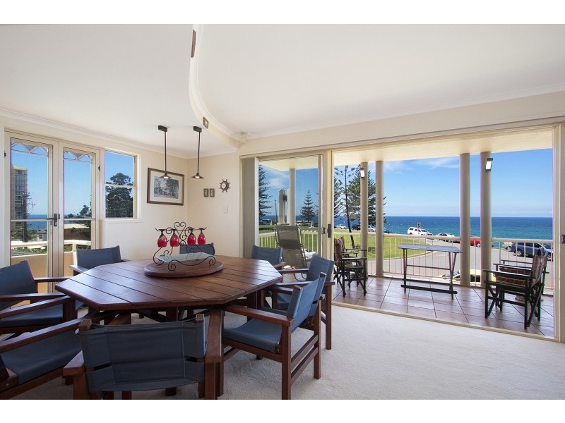 2/1 Tweed Terrace Cnr Boundary Street ‘Beacons’, Rainbow Bay QLD 4225
