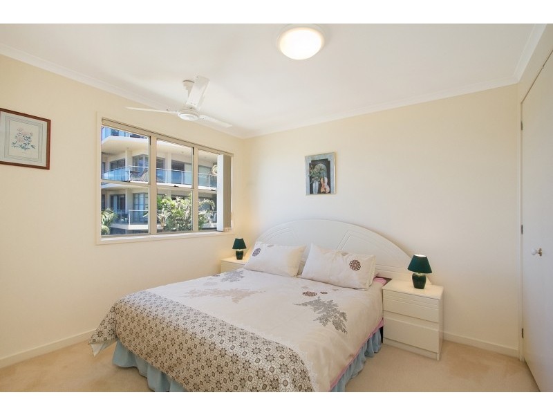 2/1 Tweed Terrace Cnr Boundary Street ‘Beacons’, Rainbow Bay QLD 4225