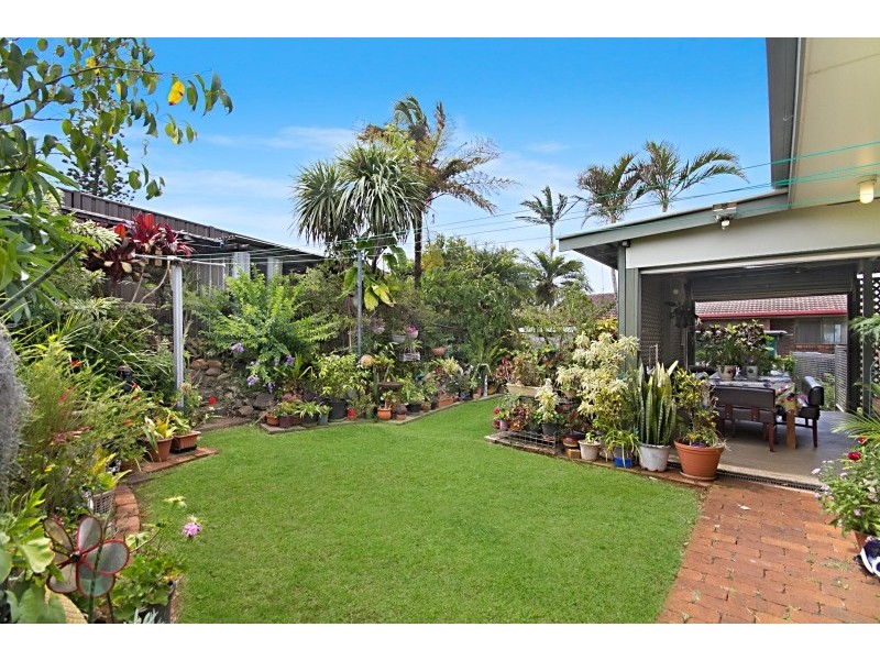 13 Pioneer Parade, Banora Point NSW 2486