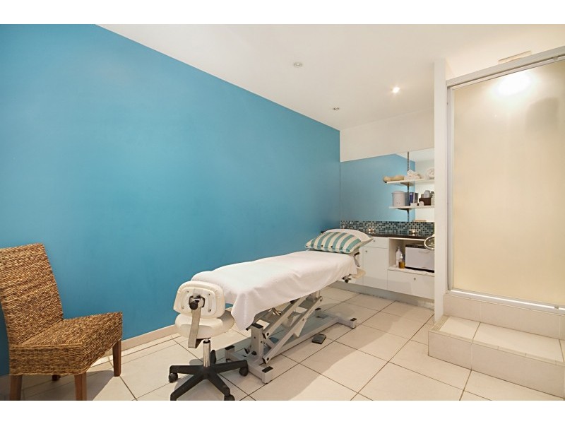 21 Mclean Street, Coolangatta QLD 4225