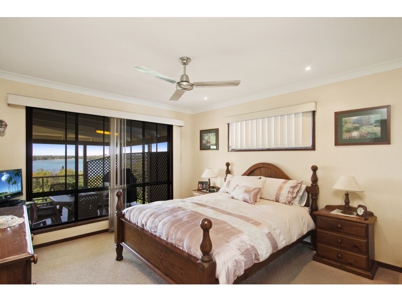 2 Uniacke Drive, Banora Point NSW 2486