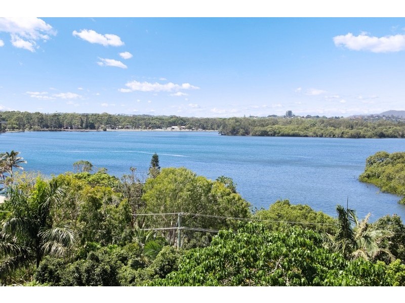 2 Uniacke Drive, Banora Point NSW 2486