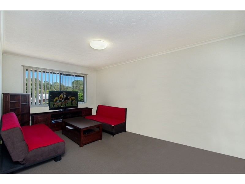6/44 Coolangatta Road ‘Tout-a-vous’, Coolangatta QLD 4225