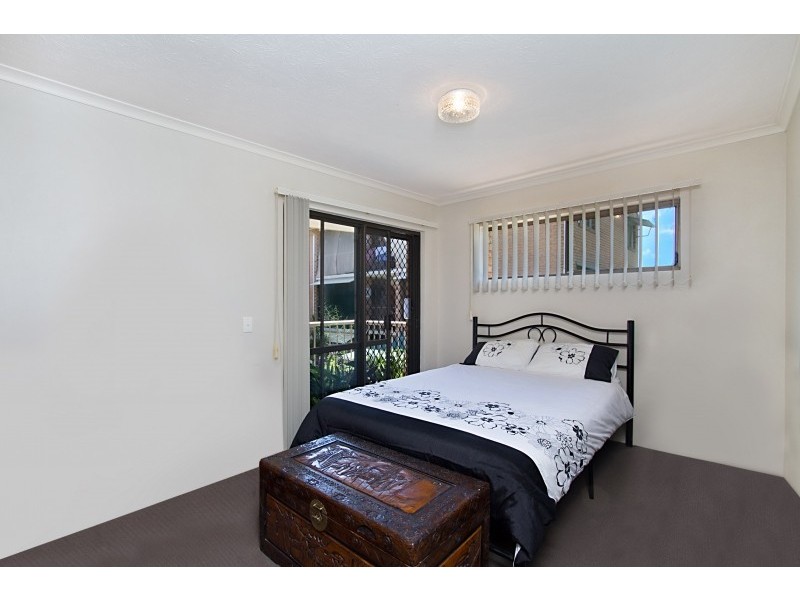 6/44 Coolangatta Road ‘Tout-a-vous’, Coolangatta QLD 4225