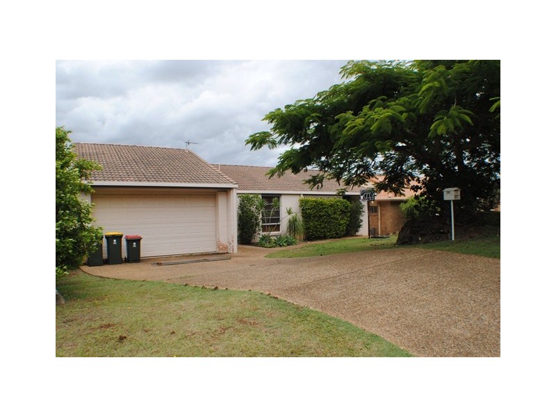 15 St Andrews Way, Banora Point NSW 2486